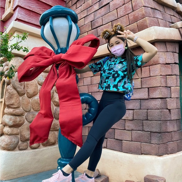 Disney Baby Yoda Crop Top Tee | Size XS - Picture 1 of 5